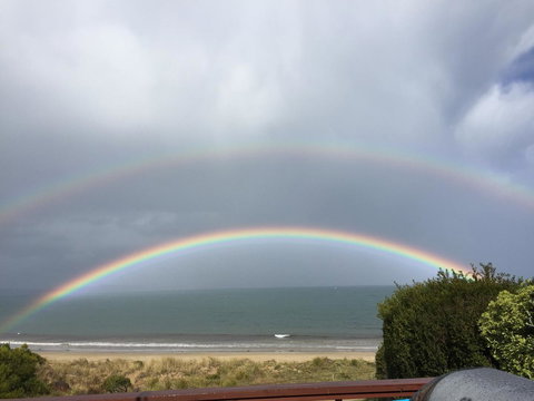 Swansea Beach House Oceanfront - Accommodation Port Hedland 6