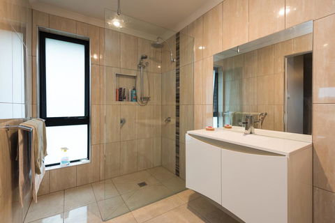 Euphoria House - Accommodation Port Hedland 5