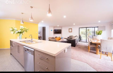Euphoria House - Accommodation Port Hedland 0