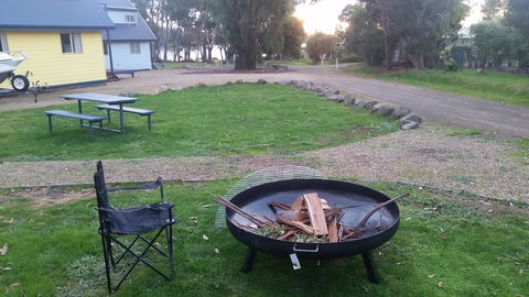 Four Seasons Waterfront Villas - Accommodation Port Hedland 15