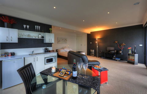 Sheer Pleasure Accommodation - Accommodation Port Hedland 17
