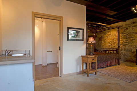 Cleburne Homestead - Accommodation Port Hedland 21