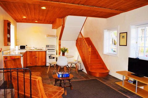 Cleburne Homestead - Accommodation Port Hedland 13