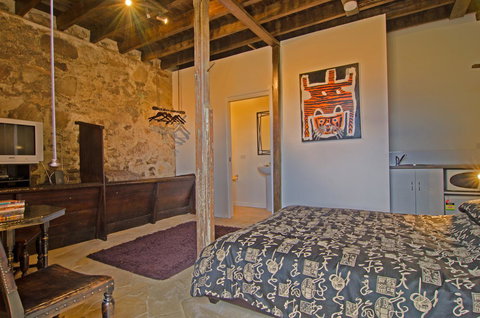 Cleburne Homestead - Accommodation Port Hedland 23