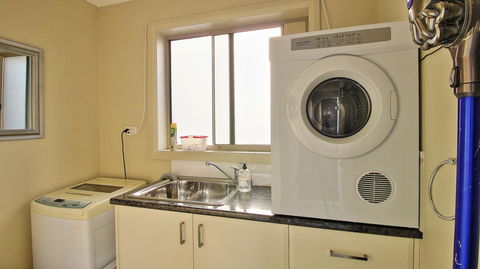 Hobart Villa - Accommodation Port Hedland 11