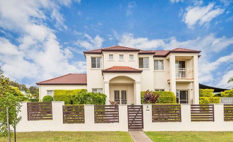 Nice Home In The Regatta Waters Estate Close To Theme Parks - Accommodation Port Hedland 0