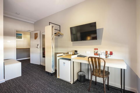 Nightcap At Ocean Beach Hotel - Accommodation Port Hedland 2