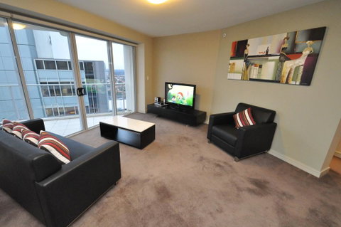 North Sydney Fully Self Contained Modern 2 Bed Apartment (2207BER) - Accommodation Port Hedland 1