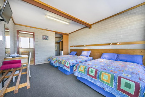 Nullarbor Roadhouse - Accommodation Port Hedland 1