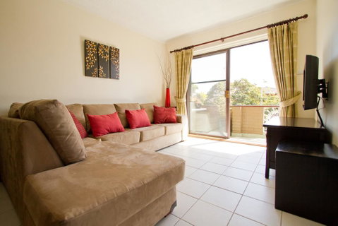 Oaks Apartment At Dee Why Beach - Accommodation Port Hedland 0
