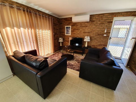 Ocean Beach Chalet 16 - Accommodation Port Hedland 0