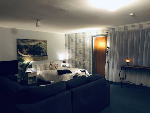 Ocean View Studio - Accommodation Port Hedland 1
