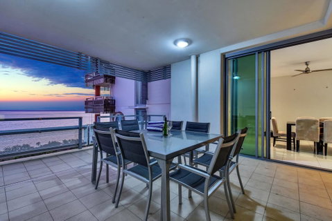 Oceana Darwin Central Oceanfront 3 Bedroom 2 Lounge Room Pool Gym Tennis Court Sleeps 9 - Accommodation Port Hedland 2