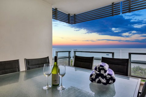 Oceana Darwin Central Oceanfront 3 Bedroom 2 Lounge Room Pool Gym Tennis Court Sleeps 9 - Accommodation Port Hedland 0