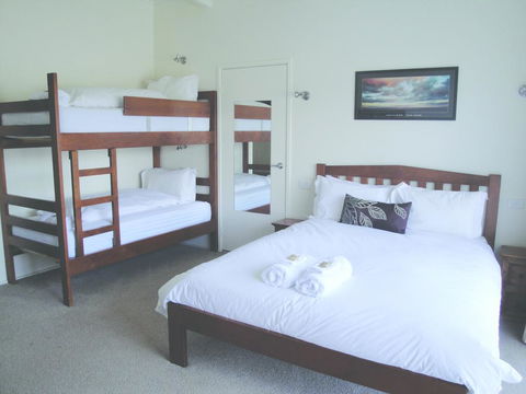 Off Mountain Accommodation - Accommodation Port Hedland 3