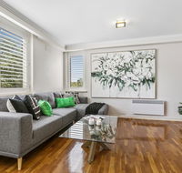 Oversized apartment close to city parks MCG - Accommodation Port Hedland
