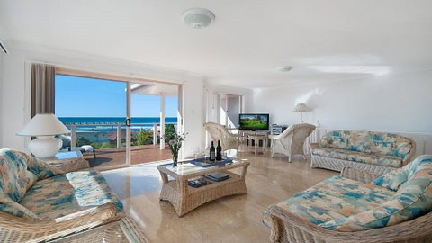 Pacific Rose - Winter Holiday Special - Accommodation Port Hedland 2
