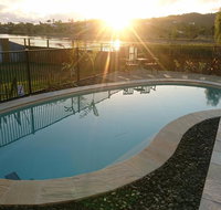 Palm Lakeside Holiday Home - Bowen Whitsundays Queensland - Accommodation Port Hedland