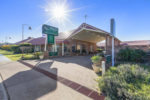 Parkes International - Accommodation Port Hedland 0