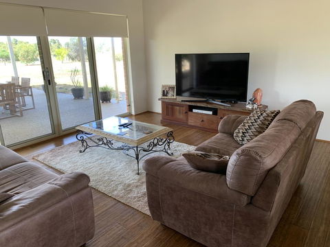 Peaceful Way Retreat - Accommodation Port Hedland 1