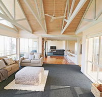 Pelican Lake Holiday House - Accommodation Port Hedland