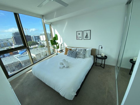 Perfect Short Term Stay In Brissy Cozy & Relax - Accommodation Port Hedland 3