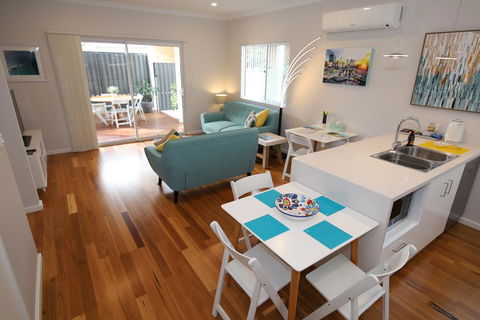 Perth Beachside Holiday House - Accommodation Port Hedland 3