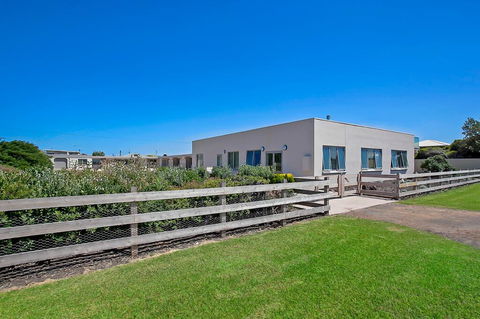 Peterborough House Motel - Accommodation Port Hedland 1