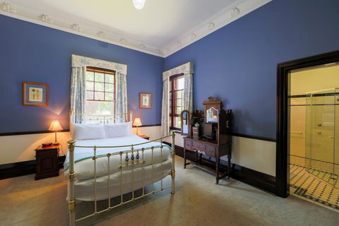 Petersons Armidale Winery And Guesthouse - Accommodation Port Hedland 2