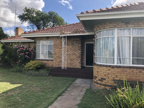 Pleasant View - Accommodation Port Hedland 0