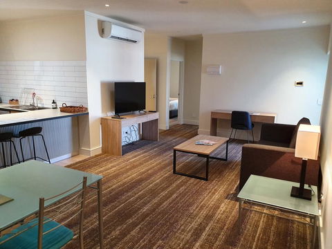 Porter's Plainland Hotel - Accommodation Port Hedland 3
