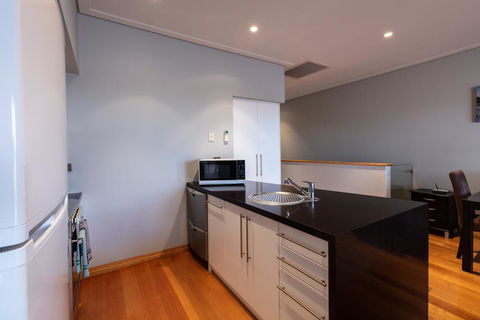 Promenade Executive Apartments - Accommodation Port Hedland 2