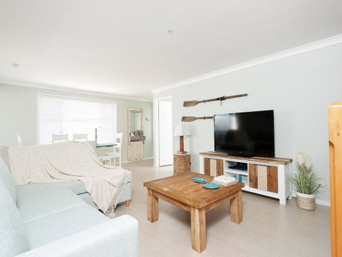 Purely Whitesands On The Bay @ Fingal Bay - Accommodation Port Hedland 3