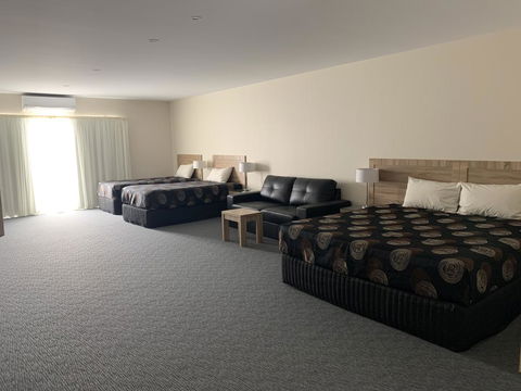 Quality Hotel Sherbourne Terrace - Accommodation Port Hedland 1