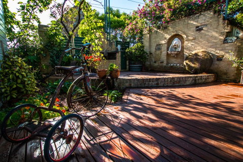 Queen Bee Cottage, Milton - Accommodation Port Hedland 2