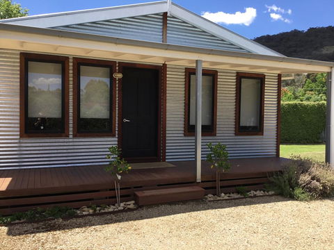 Rail Trail Cottage - Accommodation Port Hedland 2