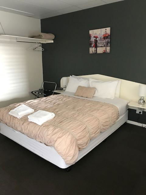 RAILWAY HOTEL MOTEL - Accommodation Port Hedland 3