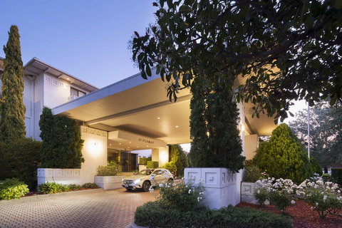 Ramada Diplomat Canberra - Accommodation Port Hedland 0