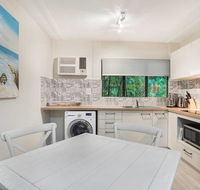 Rare Modern Unit with Private Fenced garden Close to The Beach PC5 - Accommodation Port Hedland