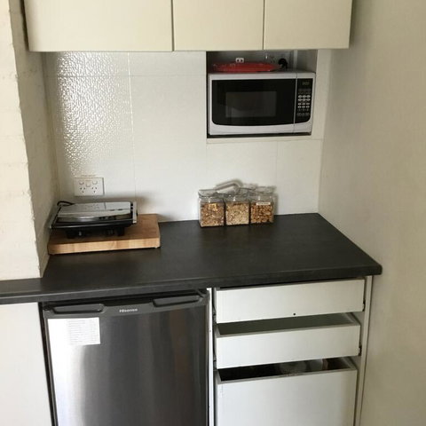 Redruth Cottage - Accommodation Port Hedland 2