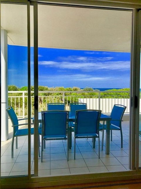 RESORT OCEAN FRONT SUITE 2222 - Accommodation Port Hedland 3
