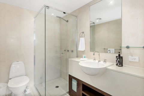 RESORT OCEAN FRONT SUITE 2222 - Accommodation Port Hedland 2
