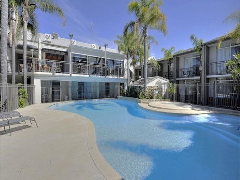 Resort Serviced Apartments - Mandurah - Accommodation Port Hedland 0
