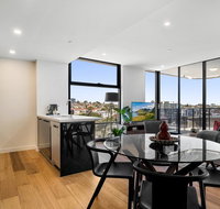 Resort-style Apartment with Balcony Pool and Gym - Accommodation Port Hedland