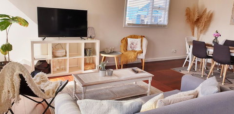 Retreat - Accommodation Port Hedland 0