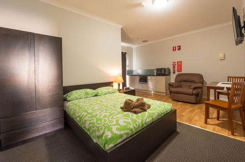Rhodeside Lodge - Accommodation Port Hedland 0