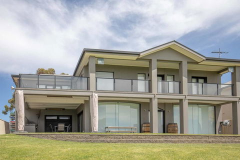 River Devine - Accommodation Port Hedland 0