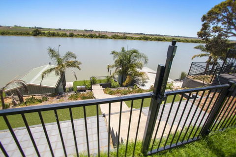 River Life - Accommodation Port Hedland 0