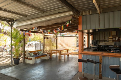 Rockhampton Backpackers YHA - Accommodation Port Hedland 1