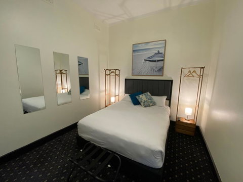 Rooms At Carboni's - Accommodation Port Hedland 2